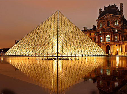 LOUVRE MUSEUM, PARIS