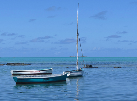 SEA AT MAURITIUS